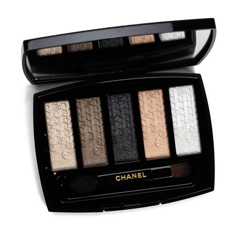 chanel graphique|Chanel Lumiere Graphique Palette Review & Swatches .